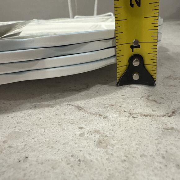 Set 4 Lillian August French Farmhouse 11” Dinner Plates Floral Melamine NEW - Picture 4 of 5